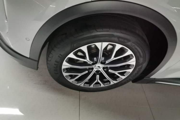 Used Nio ES6 2024 75 kWh Left Front Wheel Hub