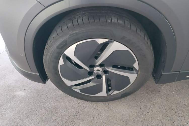 Used Nio ES6 2024 75 kWh Left Front Wheel Hub
