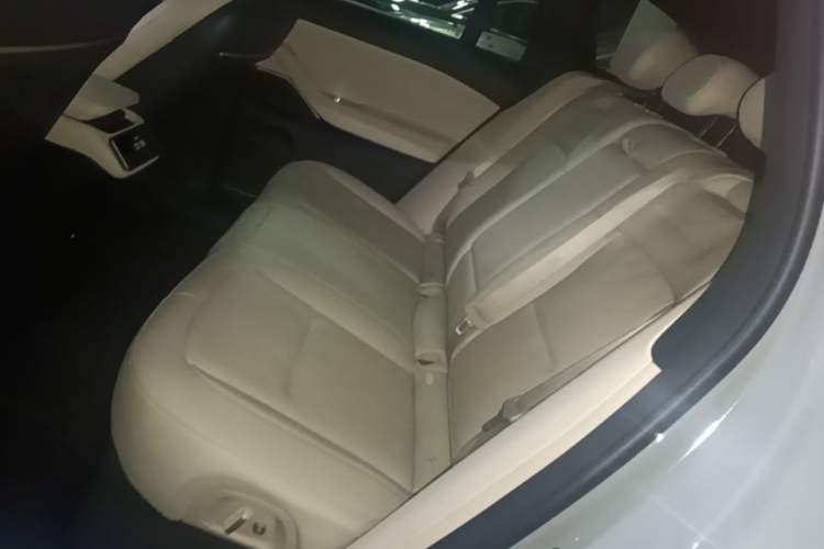 Used Nio ES6 2024 75 kWh Left Rear Seat