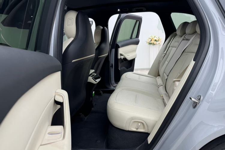 Used Nio ES6 2024 75 kWh Left Rear Seat