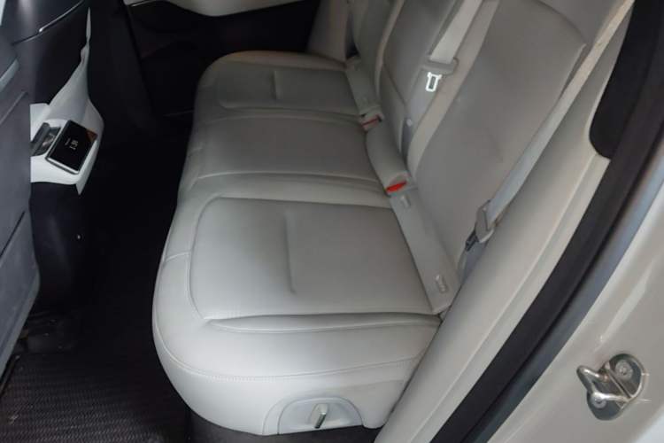 Used Nio ES6 2024 75 kWh Left Rear Seat