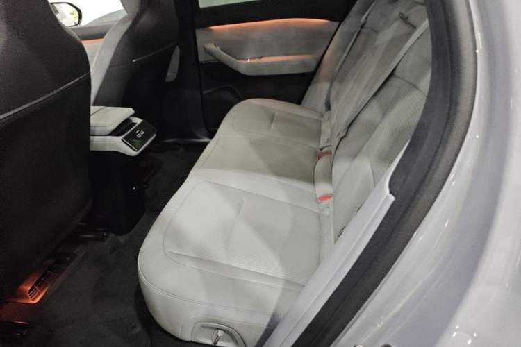Used Nio ES6 2024 75 kWh Left Rear Seat