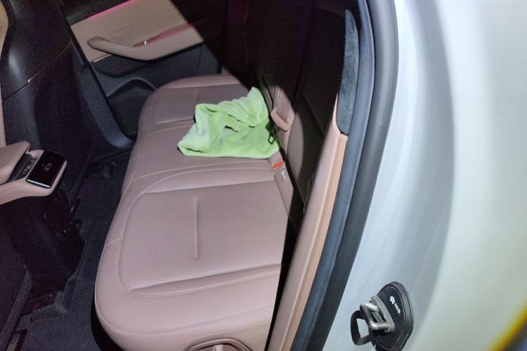 Used Nio ES6 2024 75 kWh Left Rear Seat