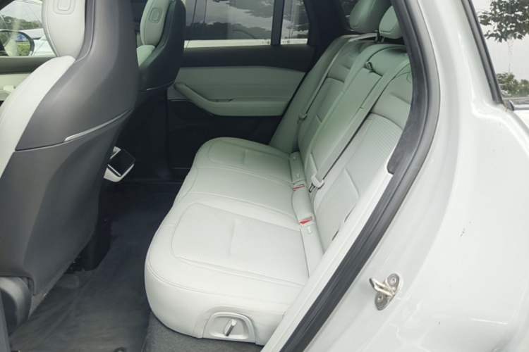 Used Nio ES6 2024 75 kWh Left Rear Seat