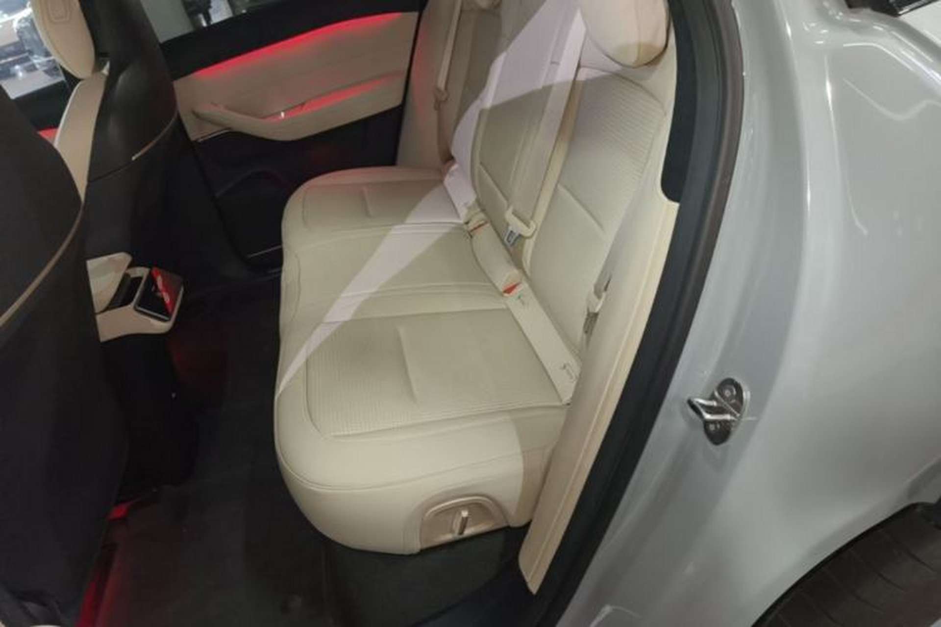 Used Nio ES6 2024 75 kWh Left Rear Seat