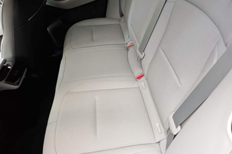 Used Nio ES6 2024 75 kWh Left Rear Seat