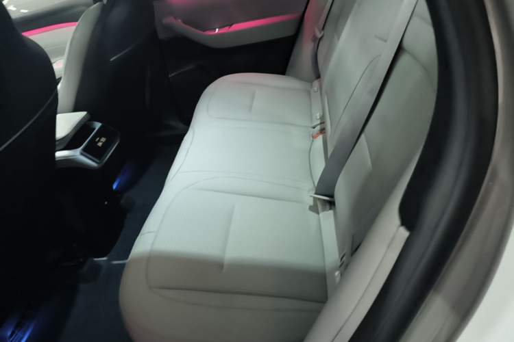 Used Nio ES6 2024 75 kWh Left Rear Seat