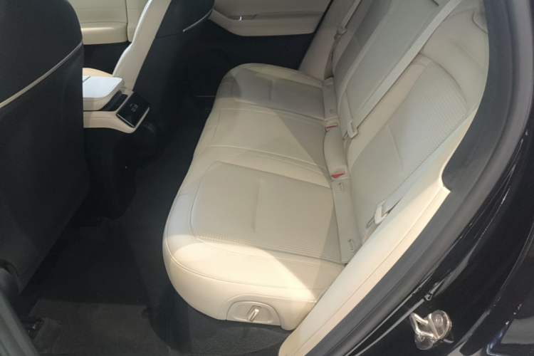 Used Nio ES6 2024 75 kWh Left Rear Seat