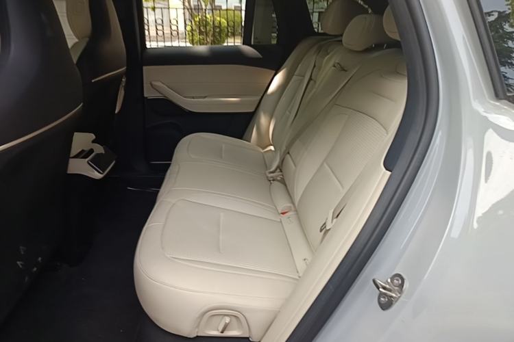 Used Nio ES6 2024 75 kWh Left Rear Seat