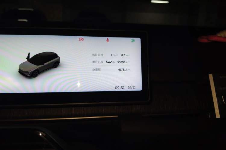 Used Nio ES6 2024 75 kWh Odometer Close Up