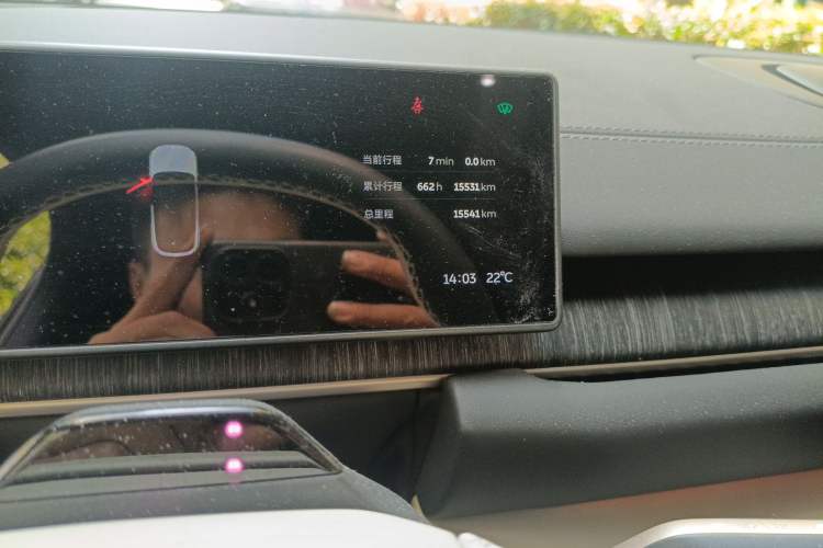 Used Nio ES6 2024 75 kWh Odometer Close Up