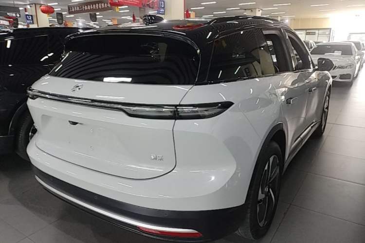 Used Nio ES6 2024 75 kWh Rear Right 45 Deg