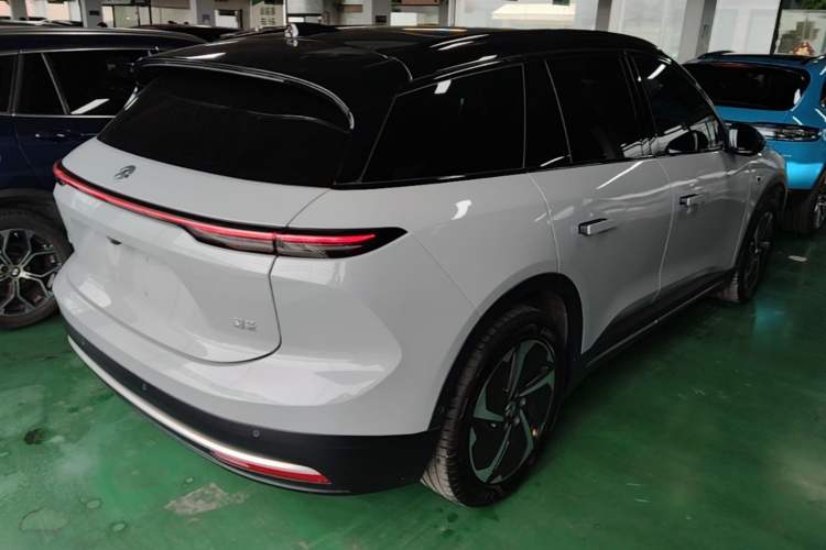 Used Nio ES6 2024 75 kWh Rear Right 45 Deg