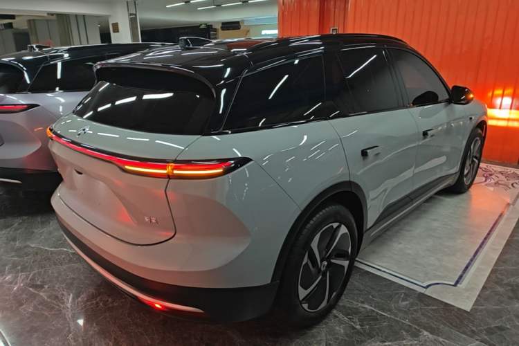 Used Nio ES6 2024 75 kWh Rear Right 45 Deg