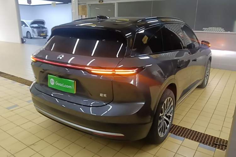 Used Nio ES6 2024 75 kWh Rear Right 45 Deg