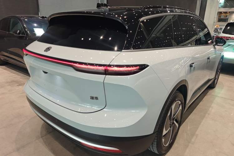 Used Nio ES6 2024 75 kWh Rear Right 45 Deg