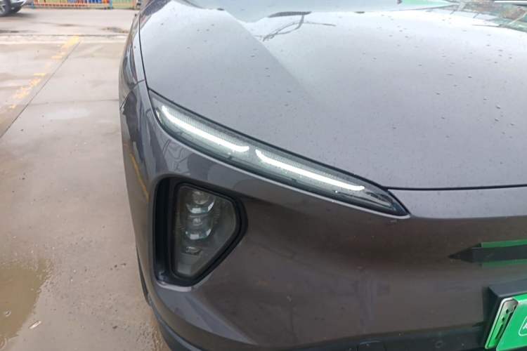 Used Nio ES6 2024 75 kWh Right Front Headlight