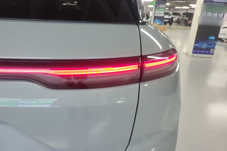 Used Nio ES6 2024 75 kWh Right Rear Taillight