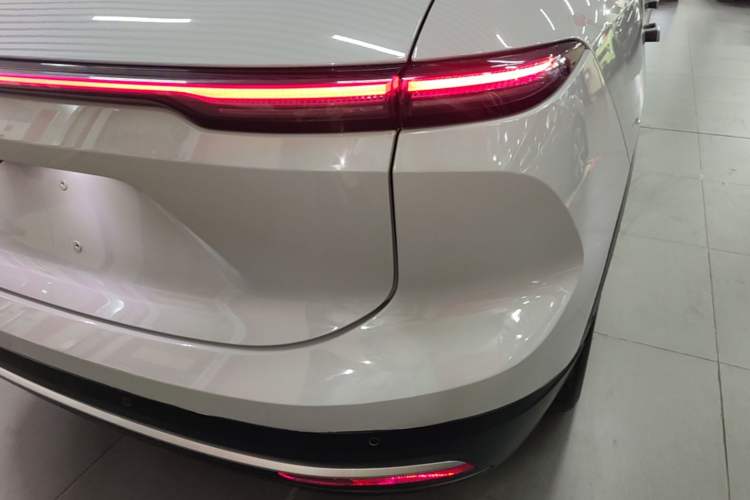 Used Nio ES6 2024 75 kWh Right Rear Taillight