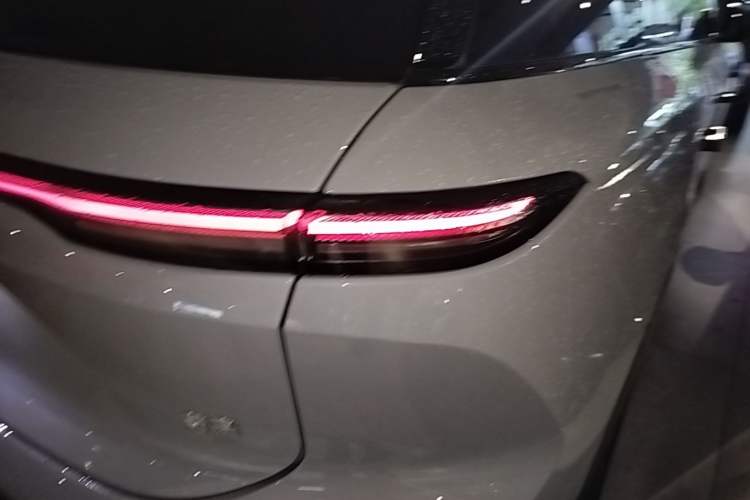 Used Nio ES6 2024 75 kWh Right Rear Taillight
