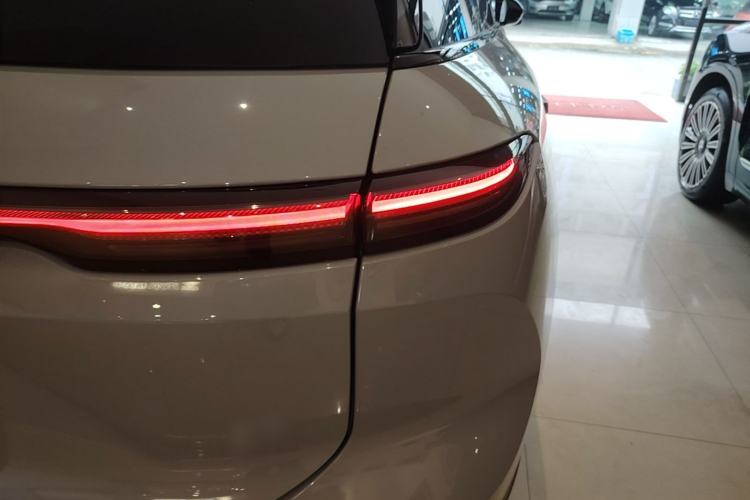 Used Nio ES6 2024 100kWh Right Rear Taillight