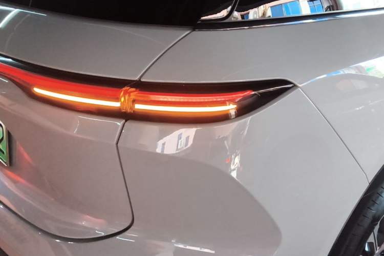 Used Nio ES6 2024 75 kWh Right Rear Taillight