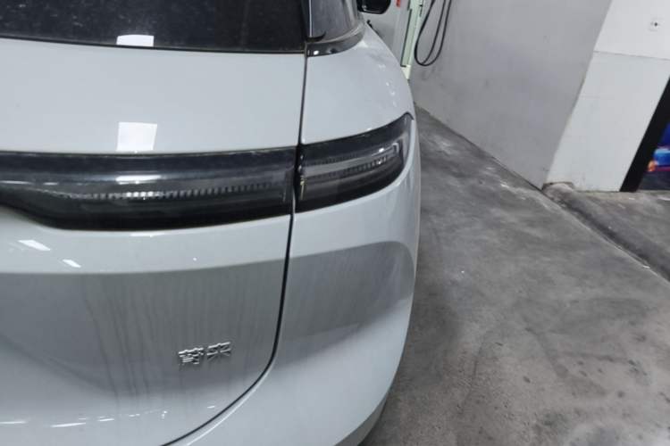 Used Nio ES6 2024 75 kWh Right Rear Taillight