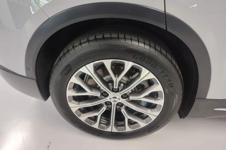 Used Nio ES6 2024 75 kWh Right Rear Wheel Hub