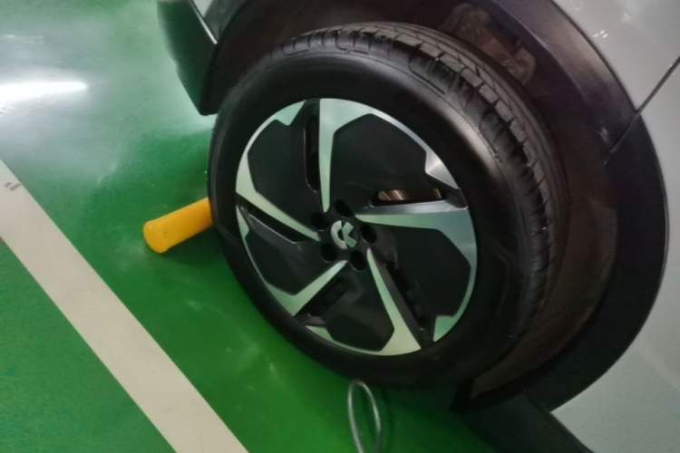 Used Nio ES6 2024 75 kWh Right Rear Wheel Hub