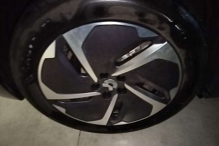 Used Nio ES6 2024 75 kWh Right Rear Wheel Hub