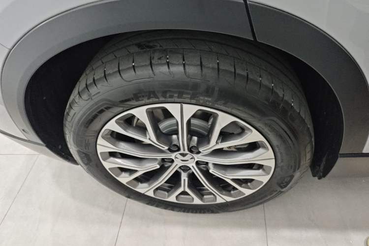 Used Nio ES6 2024 75 kWh Right Rear Wheel Hub