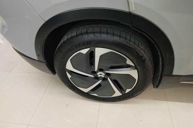 Used Nio ES6 2024 75 kWh Right Rear Wheel Hub