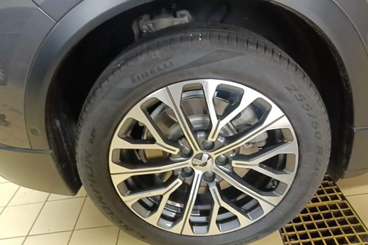 Used Nio ES6 2024 75 kWh Right Rear Wheel Hub