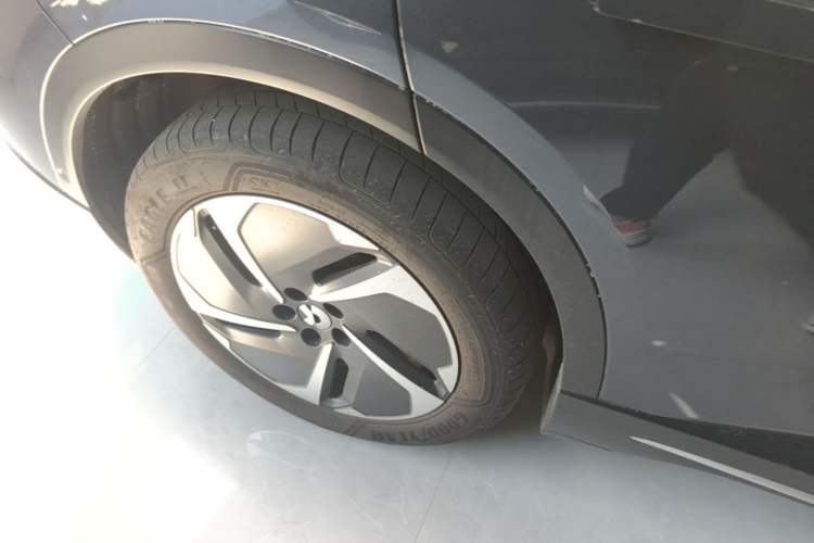 Used Nio ES6 2024 75 kWh Right Rear Wheel Hub