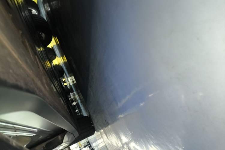Used Nio ES6 2024 75 kWh Right Side Sill