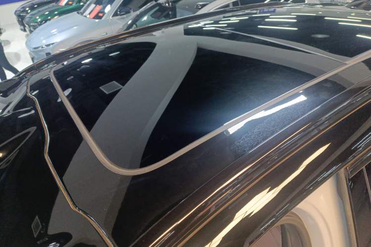 Used Nio ES6 2024 75 kWh Roof