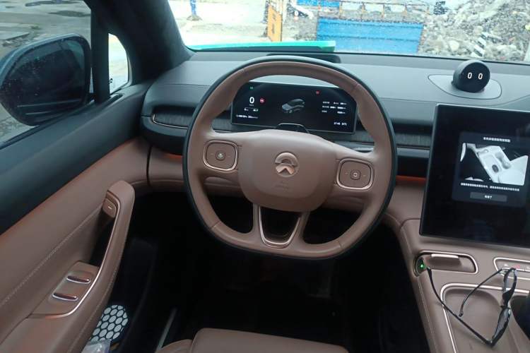 Used Nio ES6 2024 75 kWh Steering Wheel