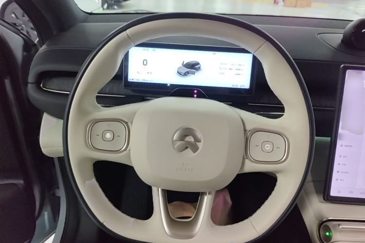 Used Nio ES6 2024 75 kWh Steering Wheel