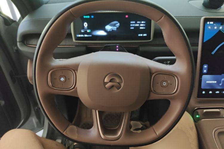 Used Nio ES6 2024 75 kWh Steering Wheel