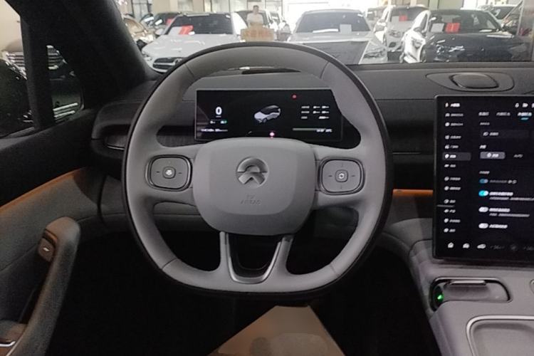 Used Nio ES6 2024 75 kWh Steering Wheel