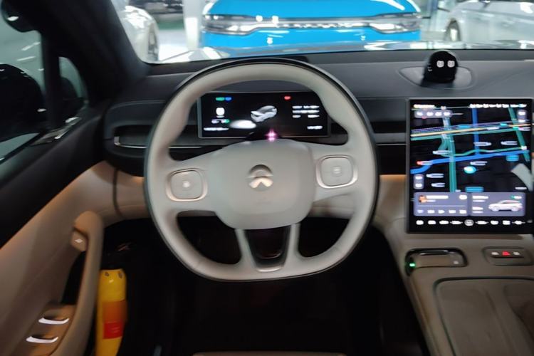 Used Nio ES6 2024 75 kWh Steering Wheel
