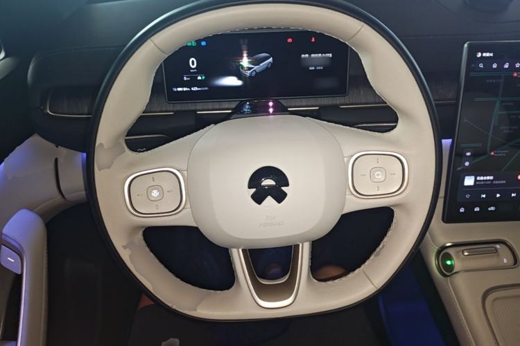 Used Nio ES6 2024 75 kWh Steering Wheel