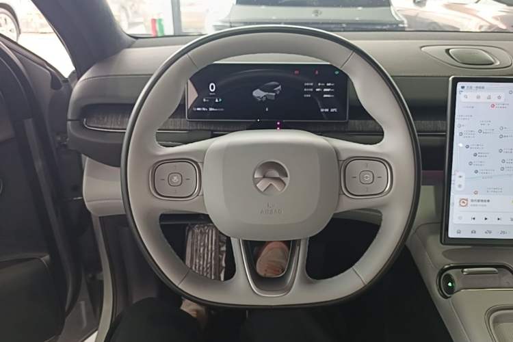 Used Nio ES6 2024 75 kWh Steering Wheel