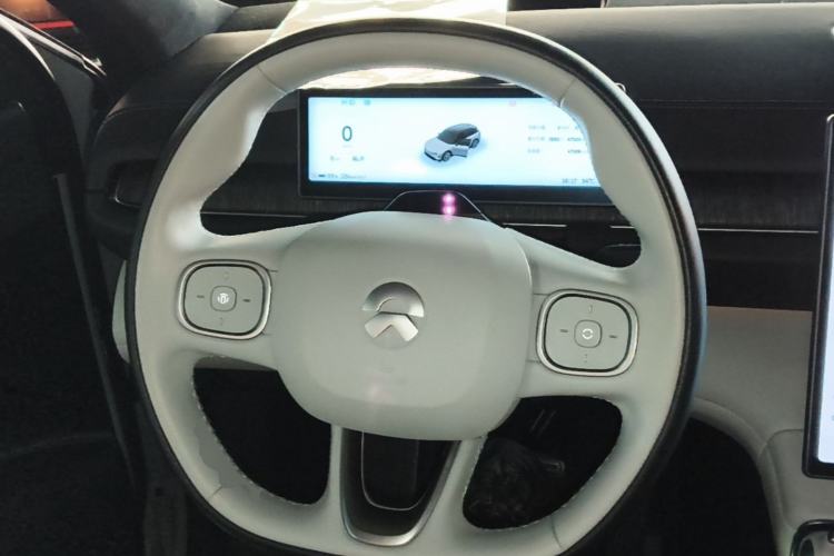 Used Nio ES6 2024 75 kWh Steering Wheel