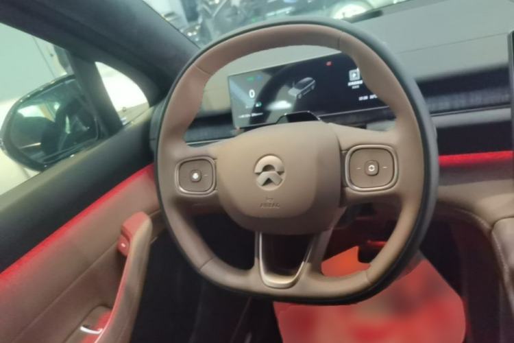 Used Nio ES6 2024 75 kWh Steering Wheel