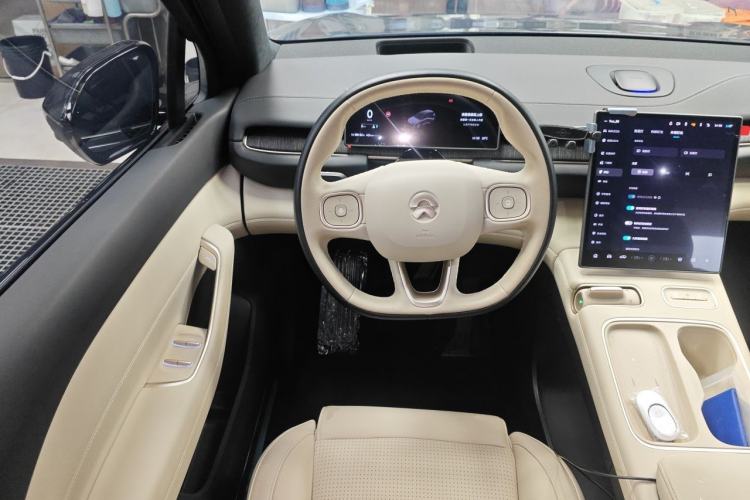 Used Nio ES6 2024 75 kWh Steering Wheel