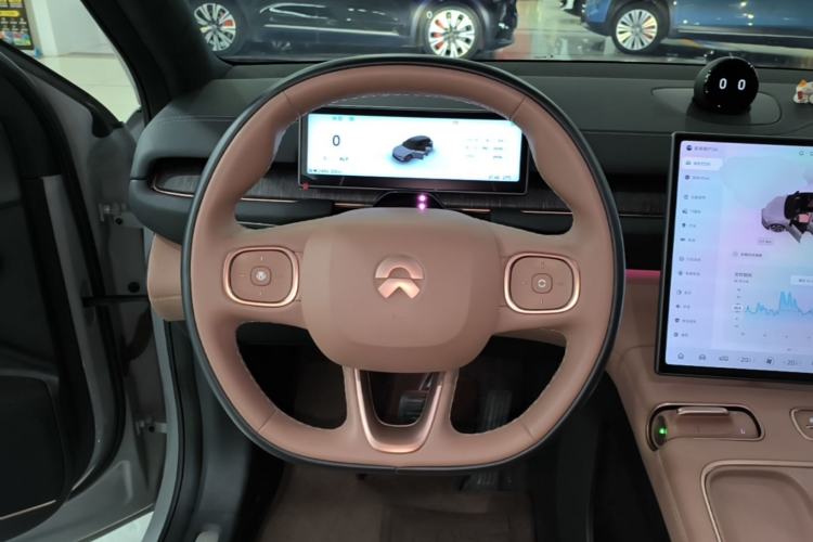 Used Nio ES6 2024 75 kWh Steering Wheel