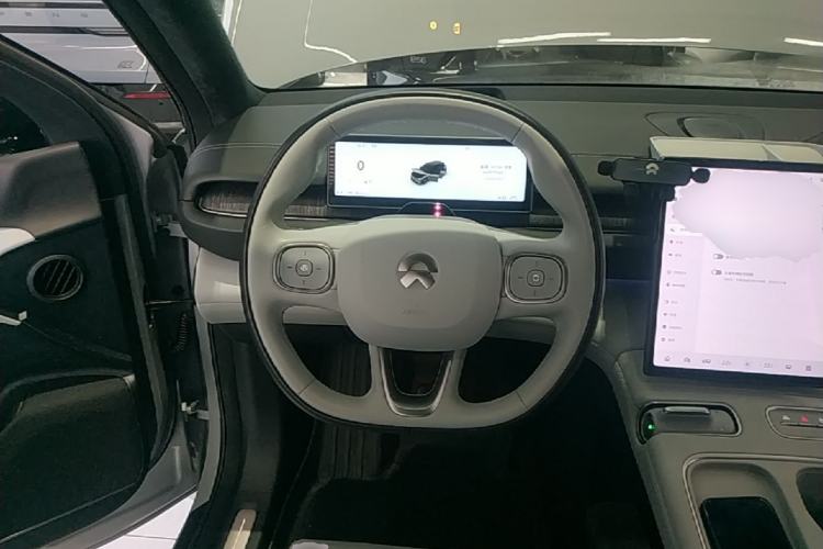 Used Nio ES6 2024 75 kWh Steering Wheel