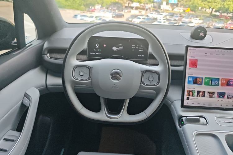 Used Nio ES6 2024 75 kWh Steering Wheel