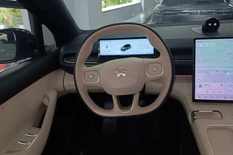 Used Nio ES6 2024 75 kWh Steering Wheel